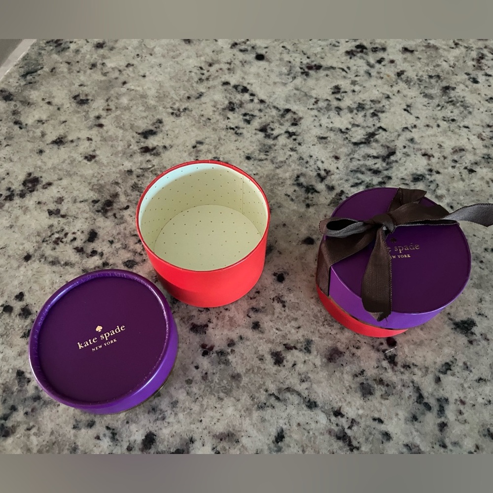 Kate Spade Gift Box Set(3) - Picture 4 of 4